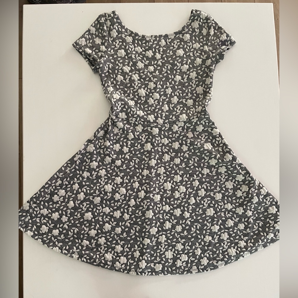 Forever 21 floral dress small size